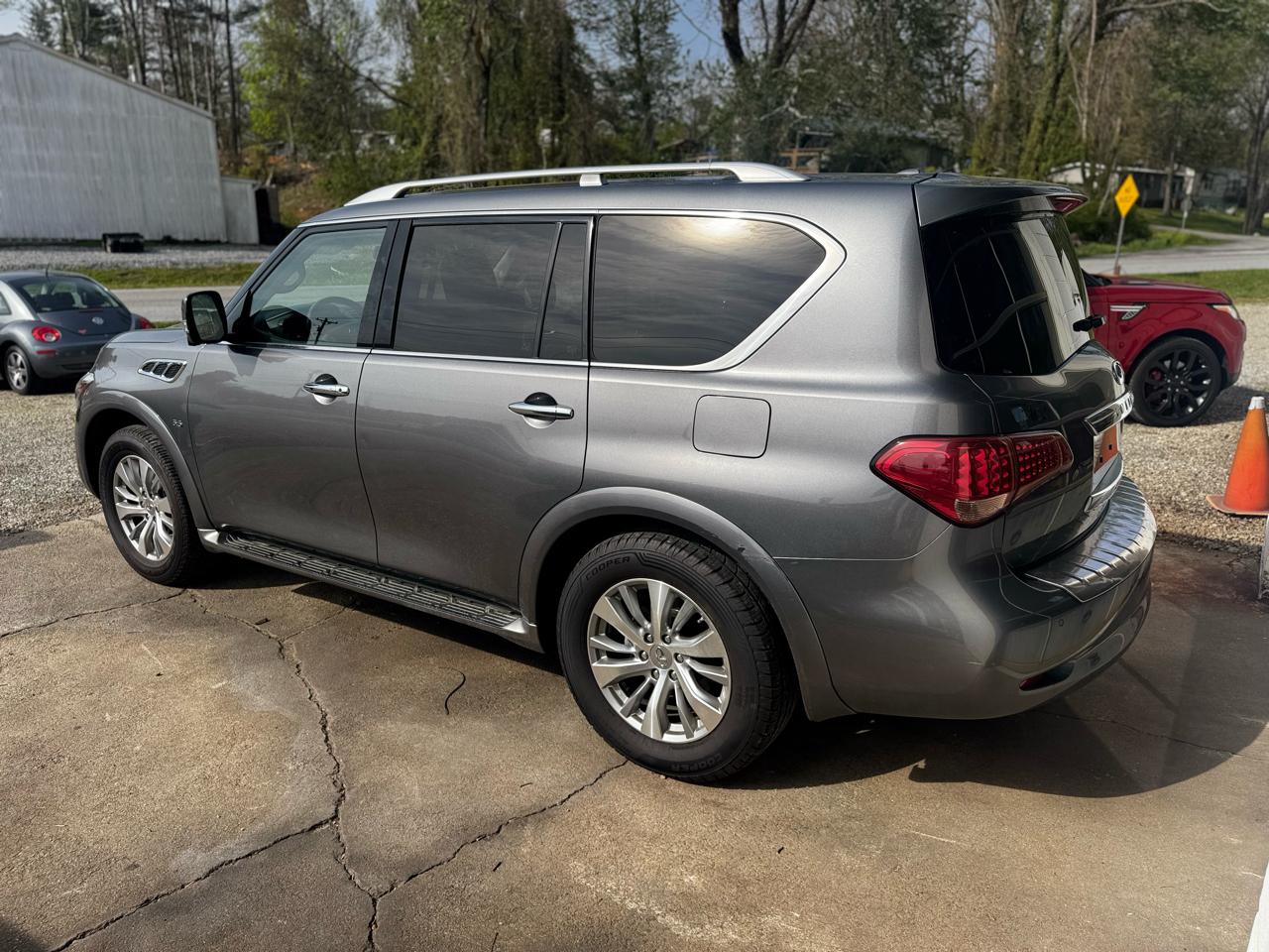Infiniti QX80 2WD 2017