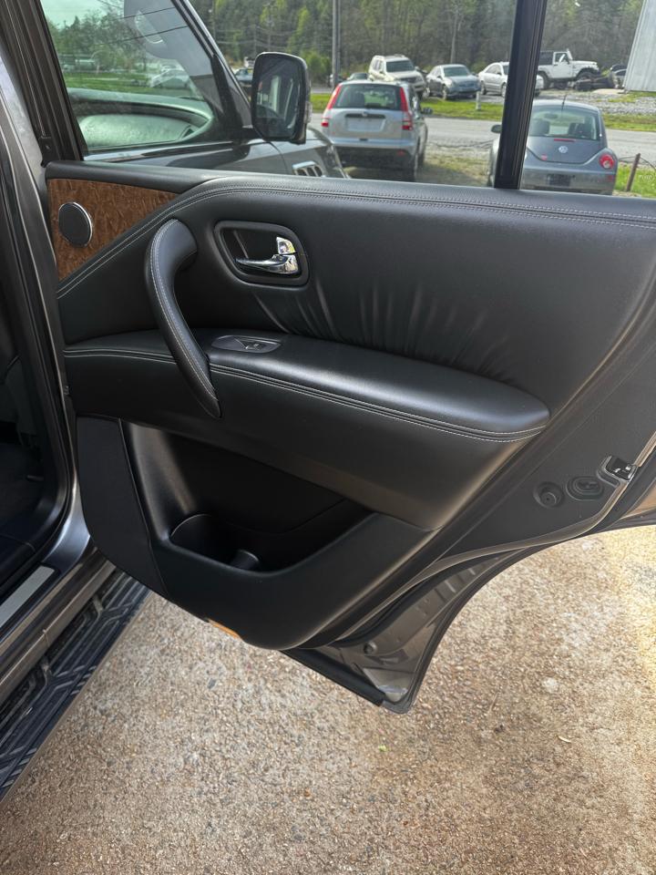 Infiniti QX80 2WD 2017