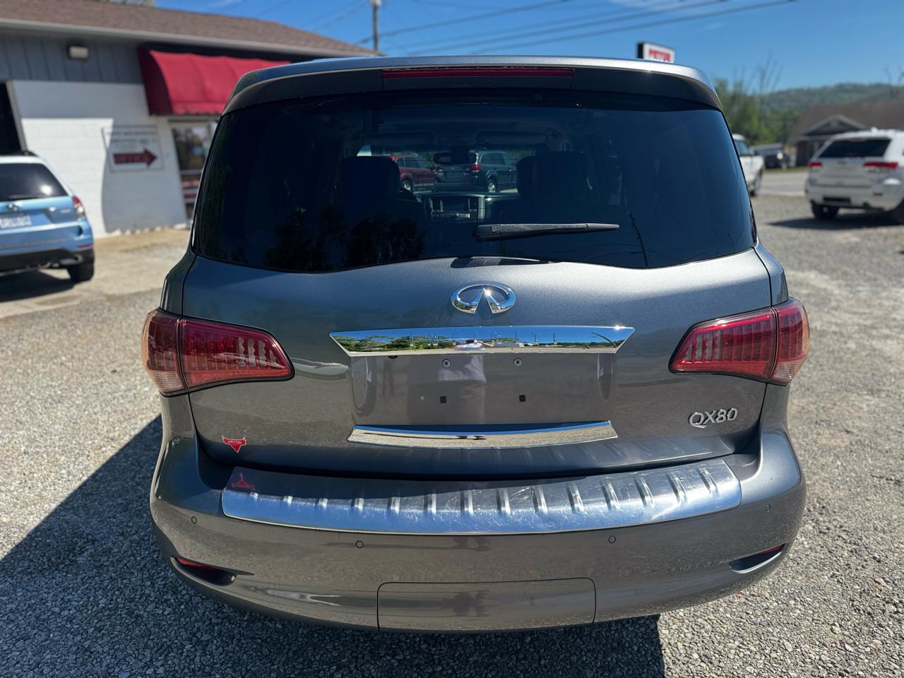 Infiniti QX80 2WD 2017