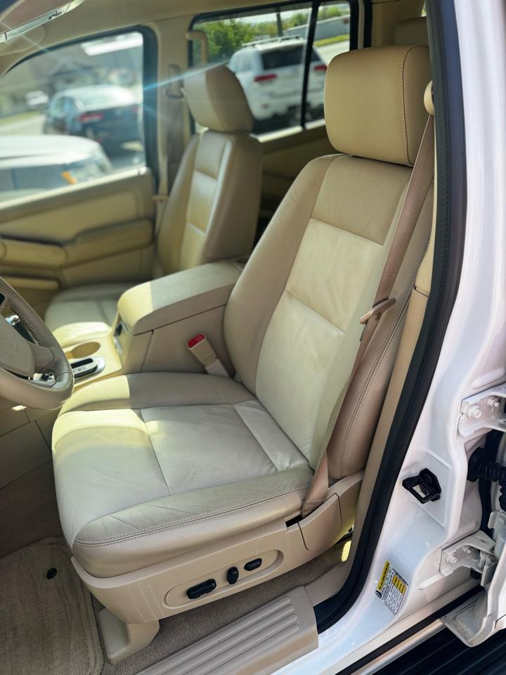 Ford Explorer Eddie Bauer 4.6L 4WD 2006