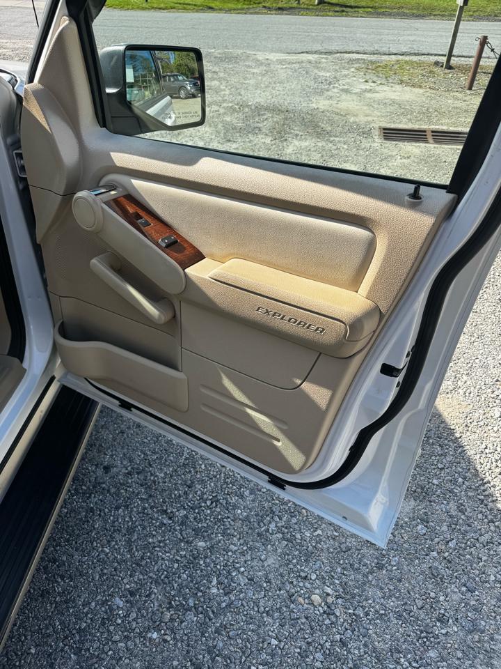 Ford Explorer Eddie Bauer 4.6L 4WD 2006