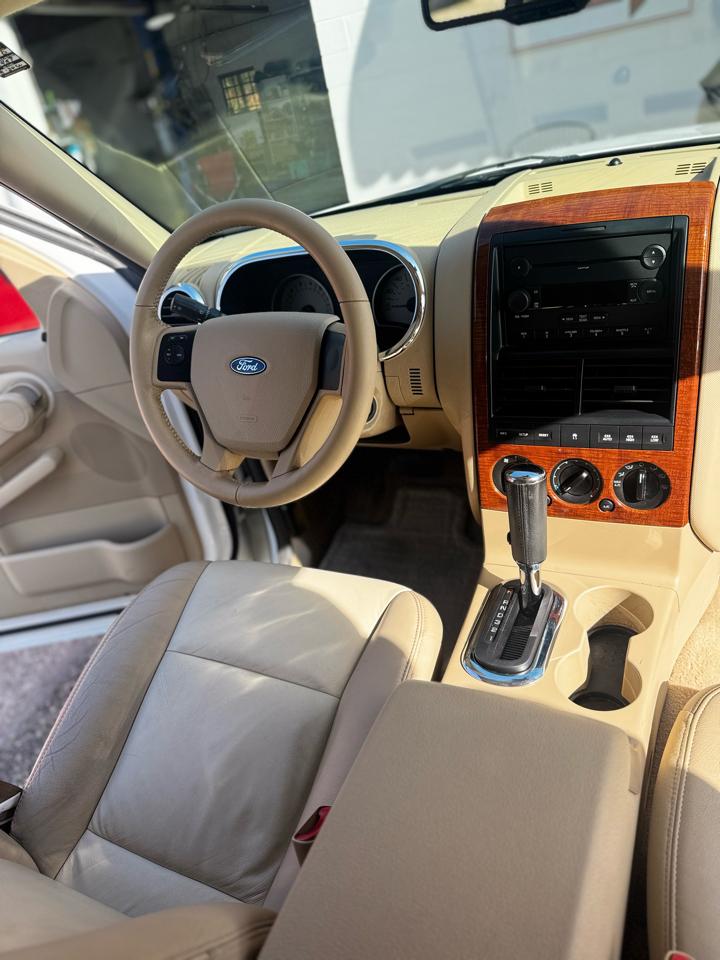 Ford Explorer Eddie Bauer 4.6L 4WD 2006