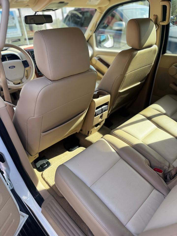 Ford Explorer Eddie Bauer 4.6L 4WD 2006