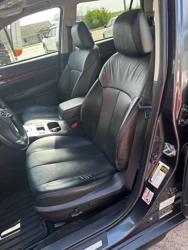 Subaru Outback 2.5i Limited 2012