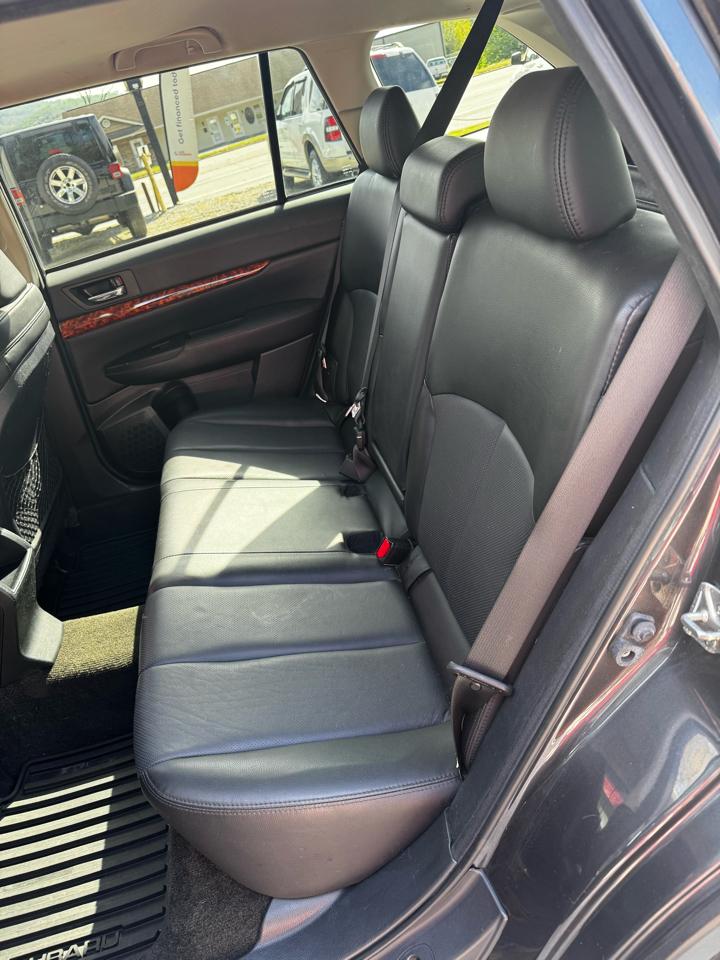 Subaru Outback 2.5i Limited 2012