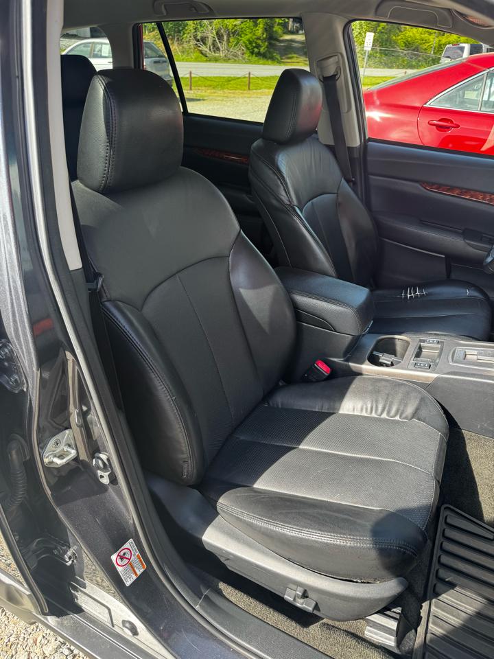 Subaru Outback 2.5i Limited 2012