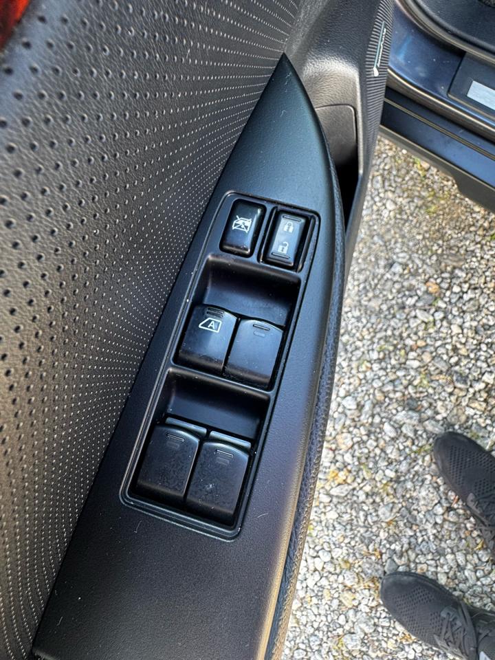 Subaru Outback 2.5i Limited 2012