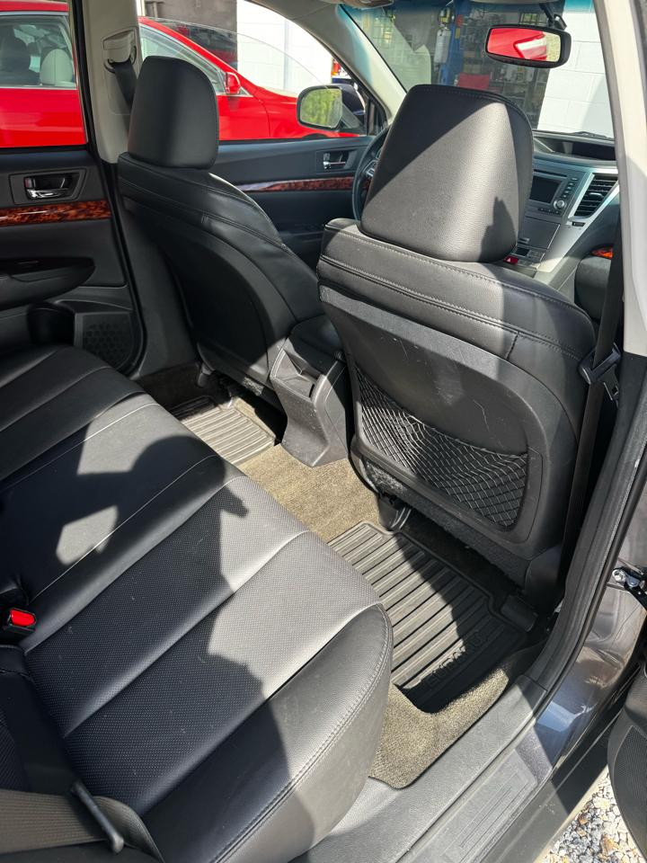 Subaru Outback 2.5i Limited 2012