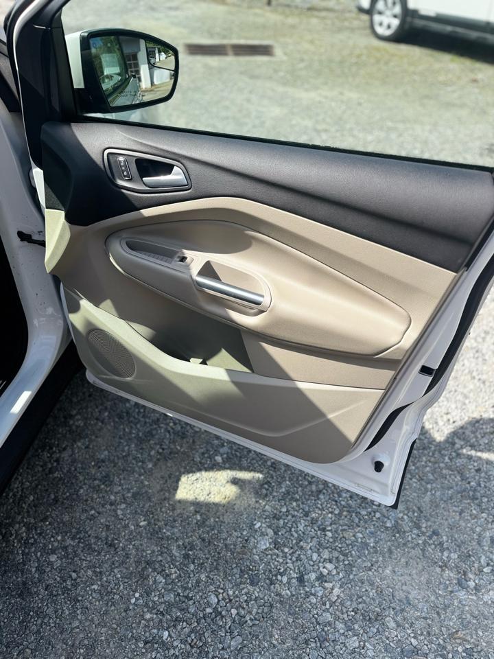Ford Escape SEL FWD 2013