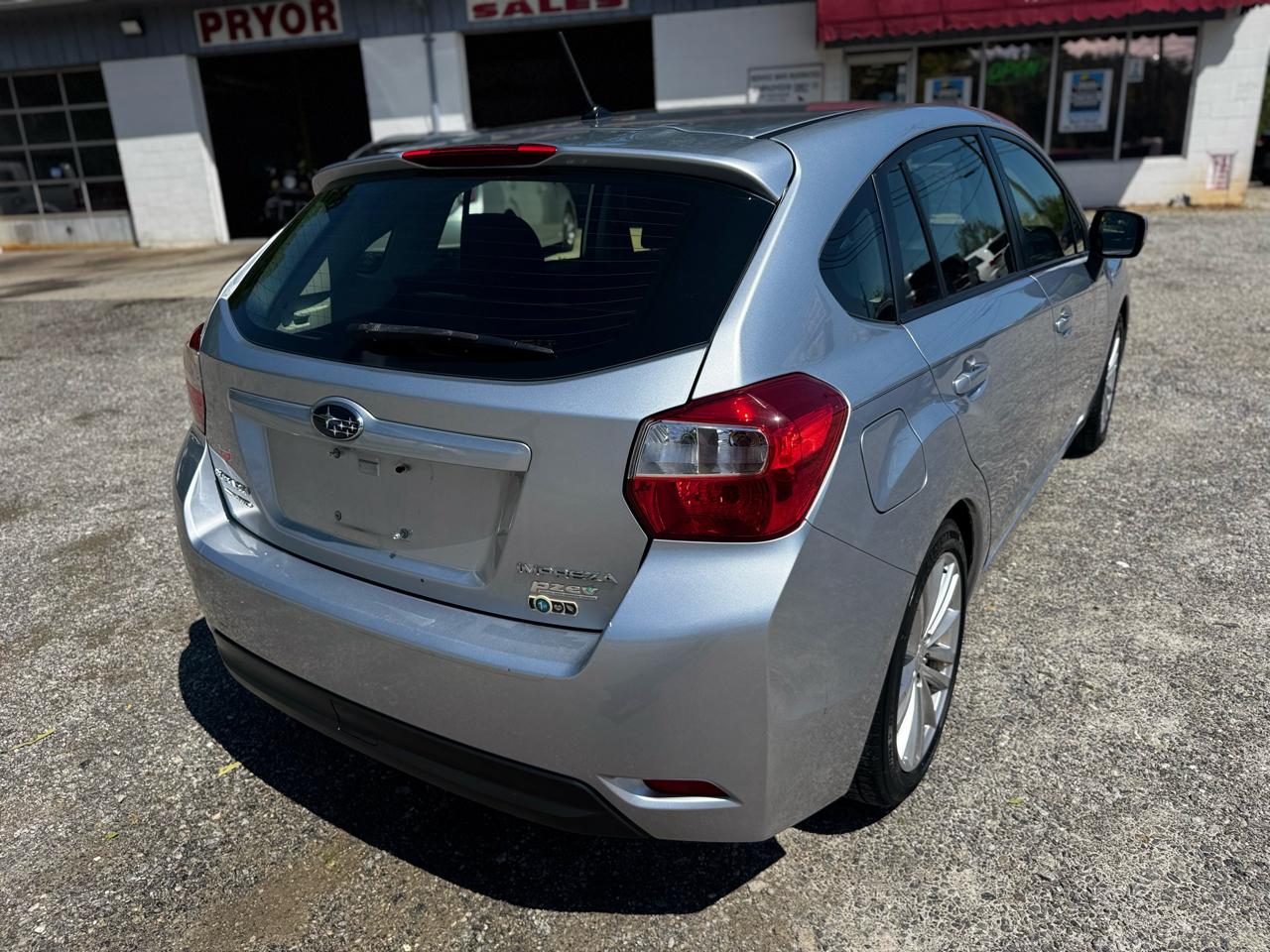 Subaru Impreza Premium Plus 5-Door+S/R 2013