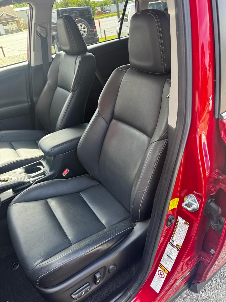 Toyota RAV4 Limited AWD 2013