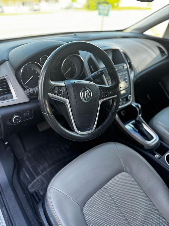 Buick Verano Base 2012