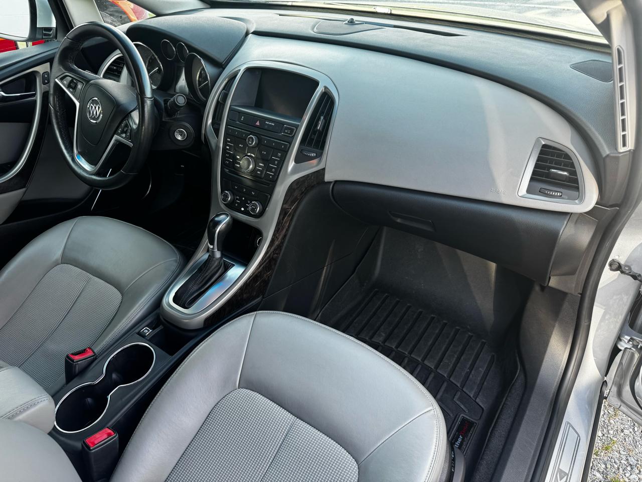 Buick Verano Base 2012