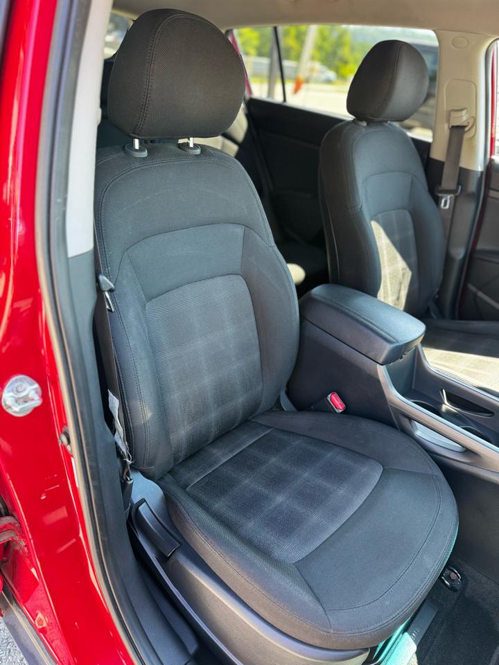 Kia Sportage LX FWD 2012