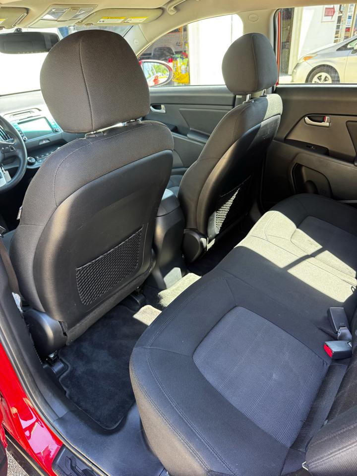 Kia Sportage LX FWD 2012