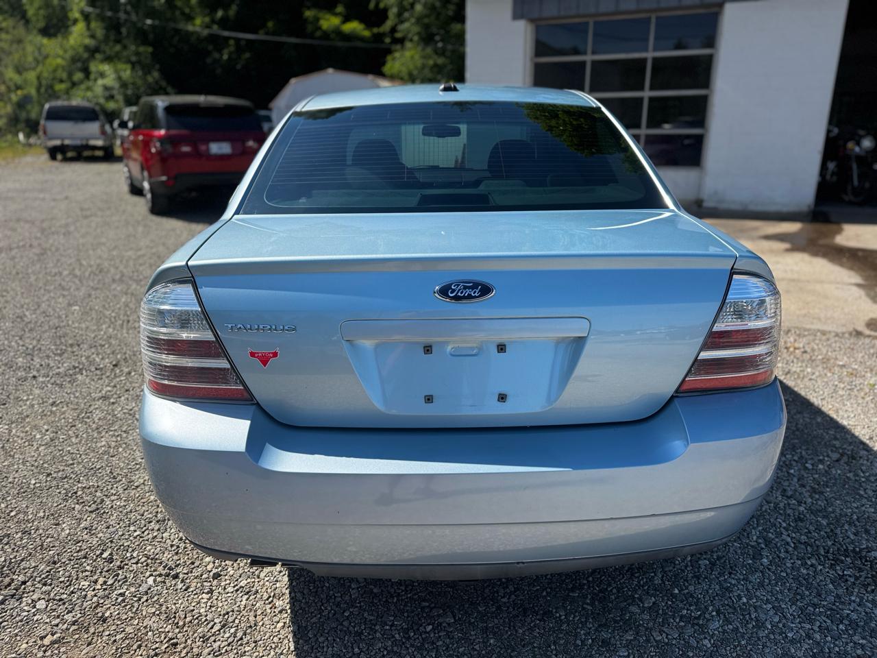 Ford Taurus SE FWD 2009