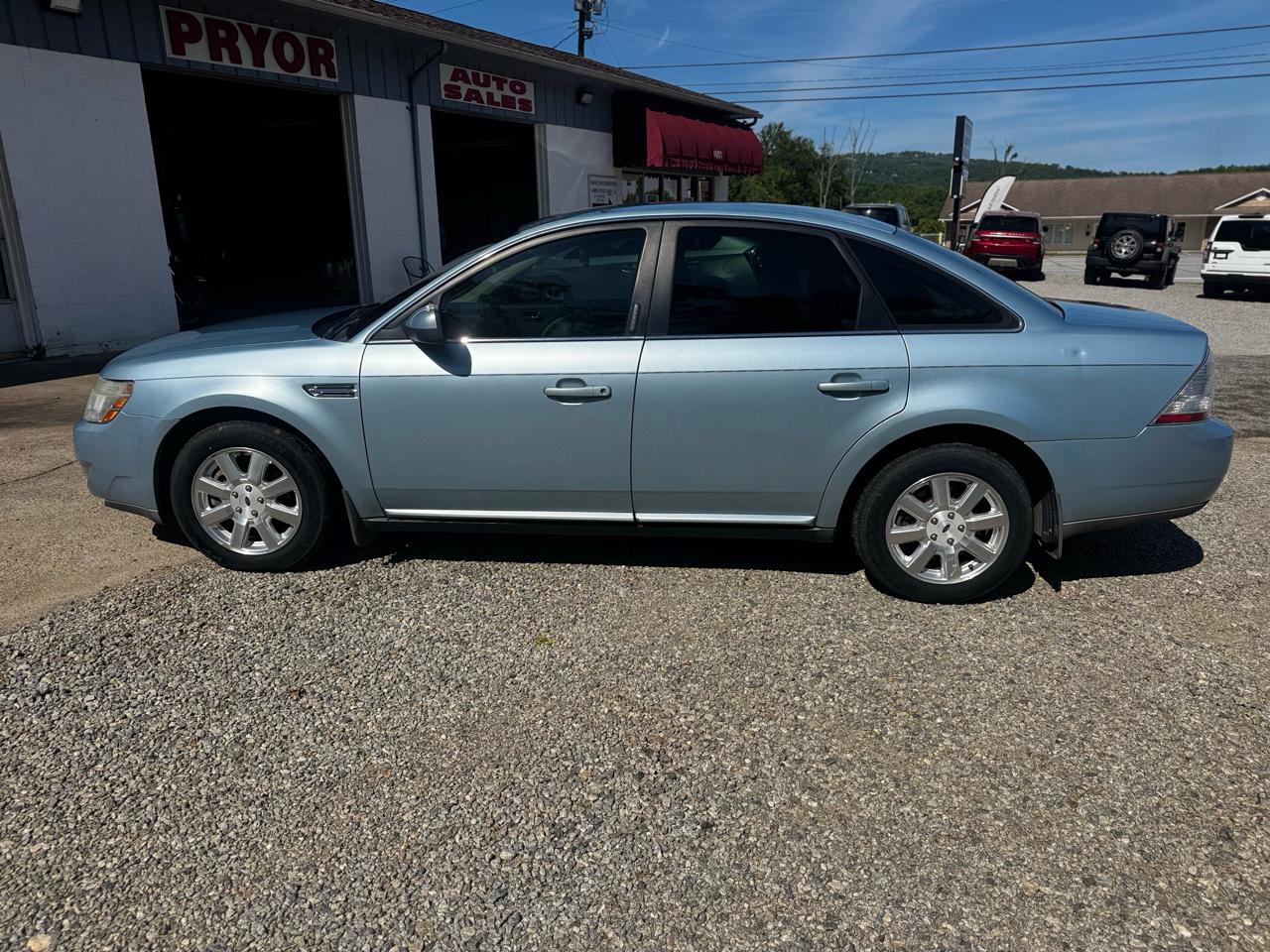 Ford Taurus SE FWD 2009