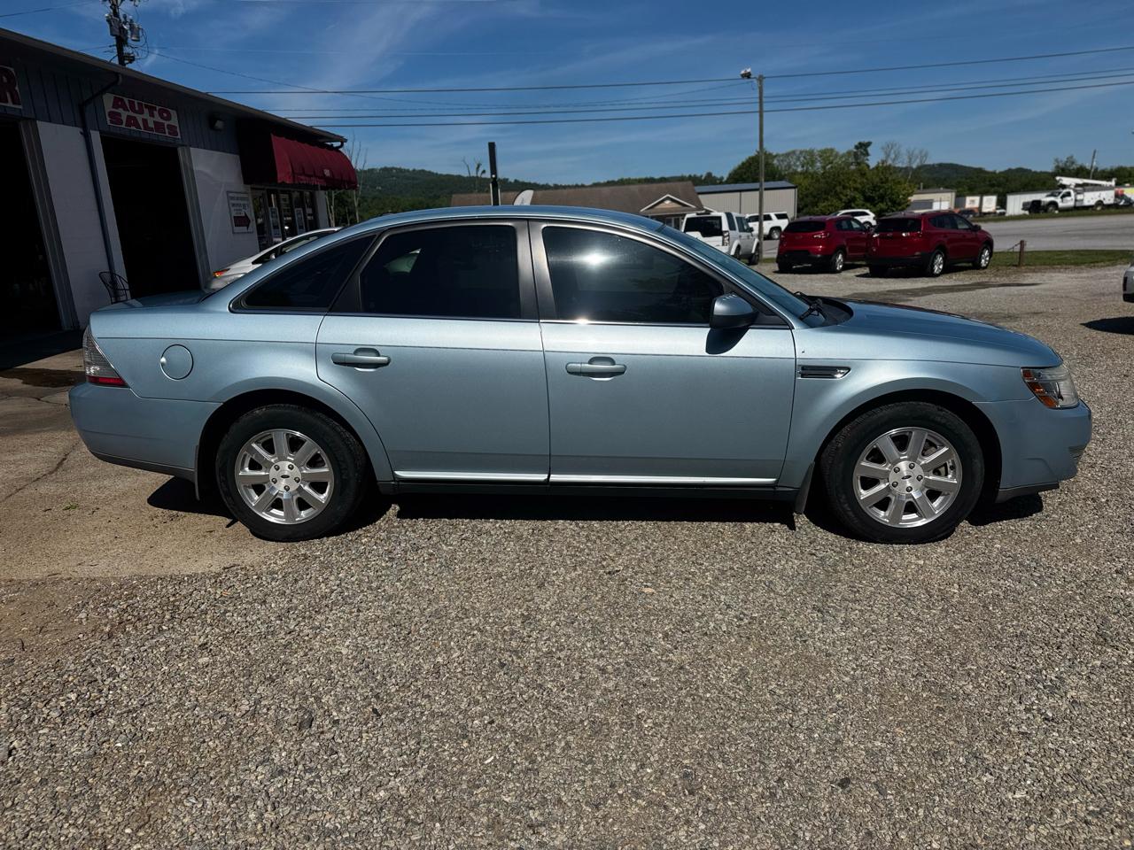 Ford Taurus SE FWD 2009