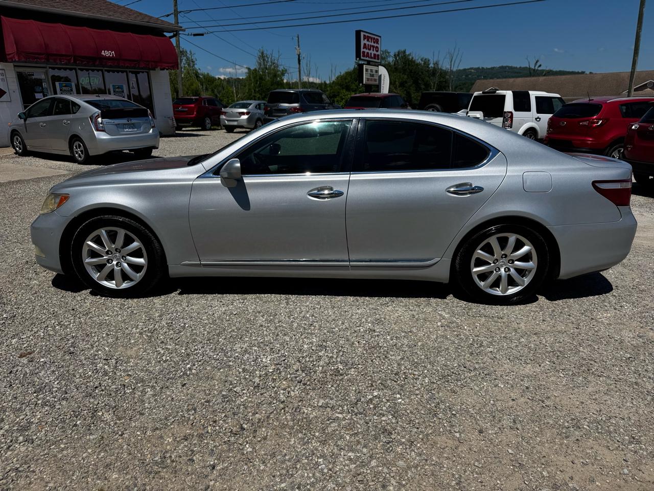 Lexus LS 460 Luxury Sedan 2007