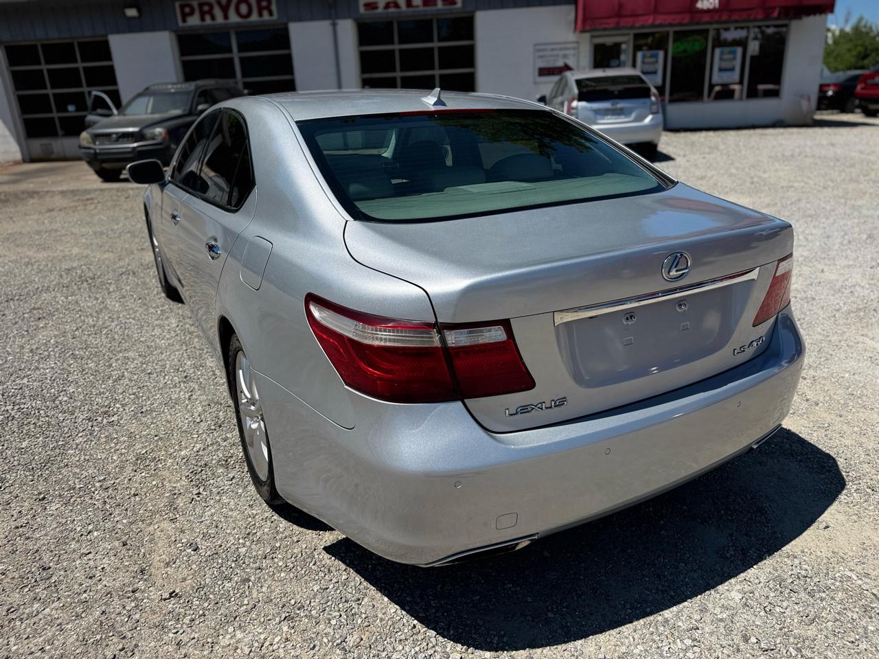 Lexus LS 460 Luxury Sedan 2007