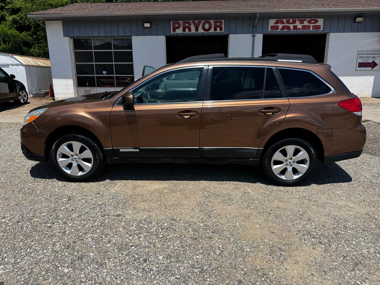 Subaru Outback 2.5i Limited 2012