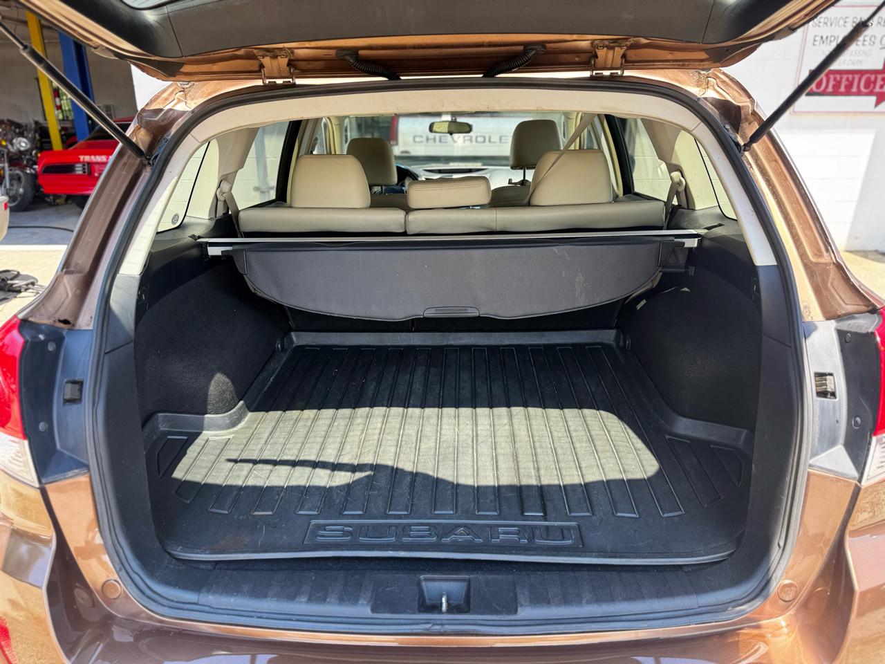 Subaru Outback 2.5i Limited 2012