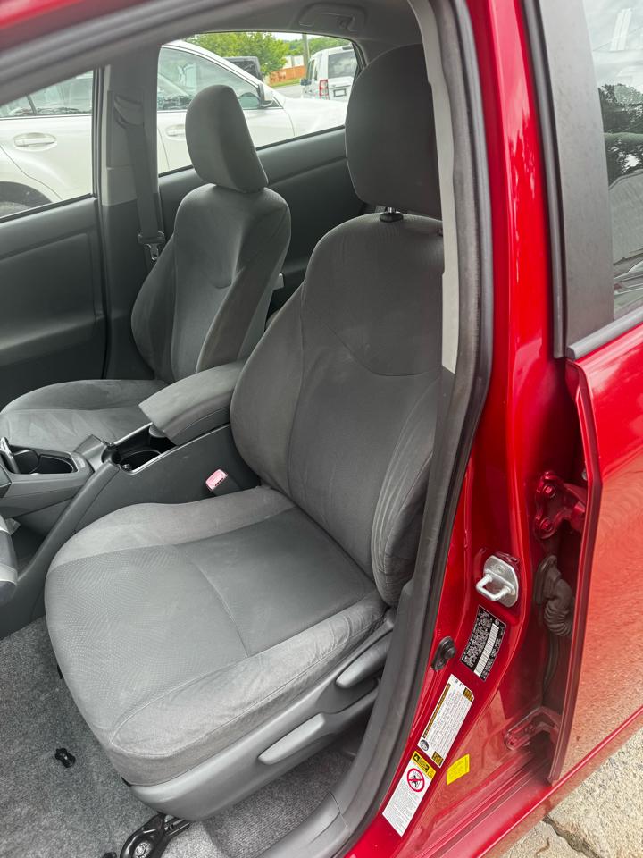 Toyota Prius Two 2011