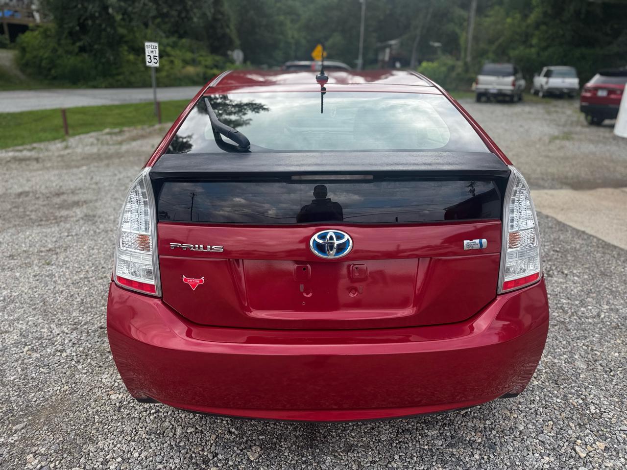 Toyota Prius Two 2011