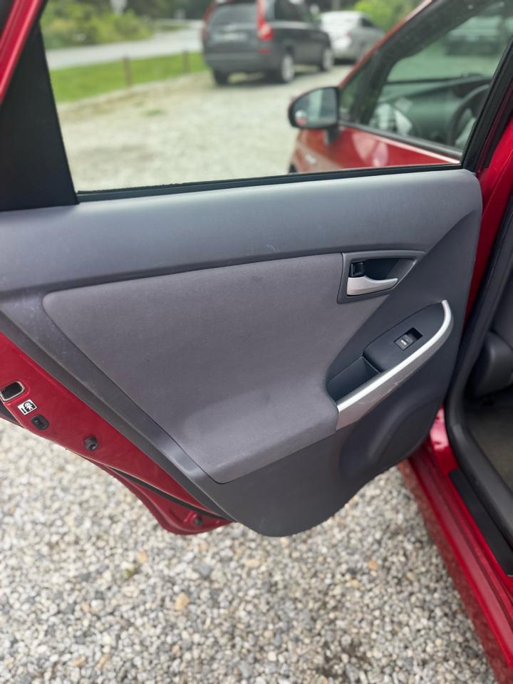 Toyota Prius Two 2011