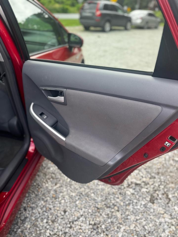 Toyota Prius Two 2011