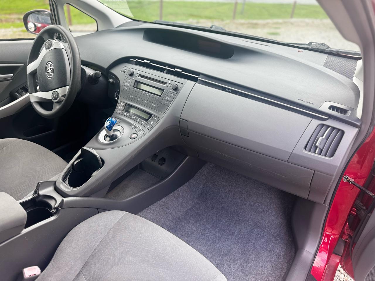 Toyota Prius Two 2011