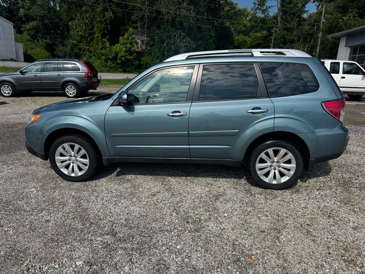 Subaru Forester 2.5X Limited 2011