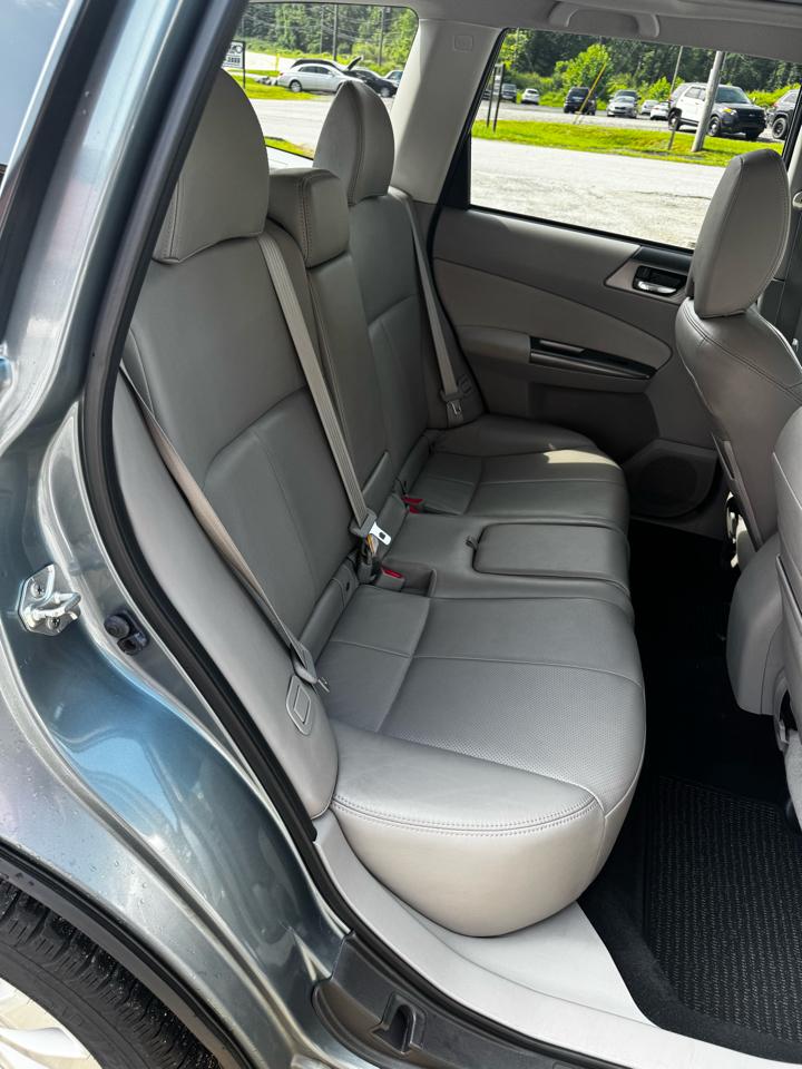 Subaru Forester 2.5X Limited 2011