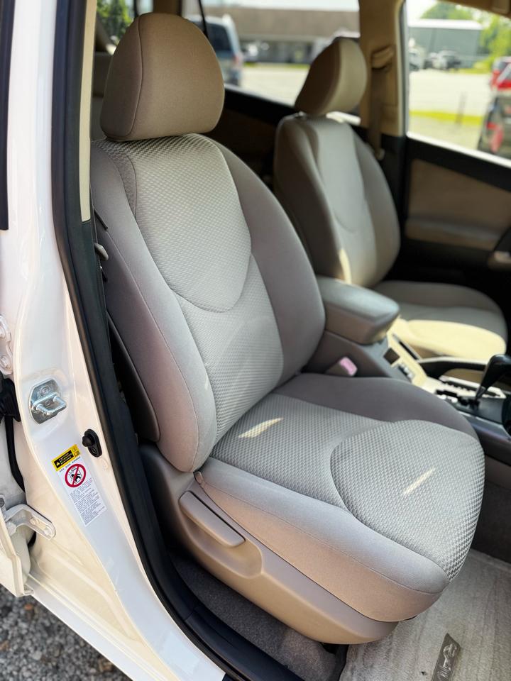 Toyota RAV4 Limited V6 2WD 2007