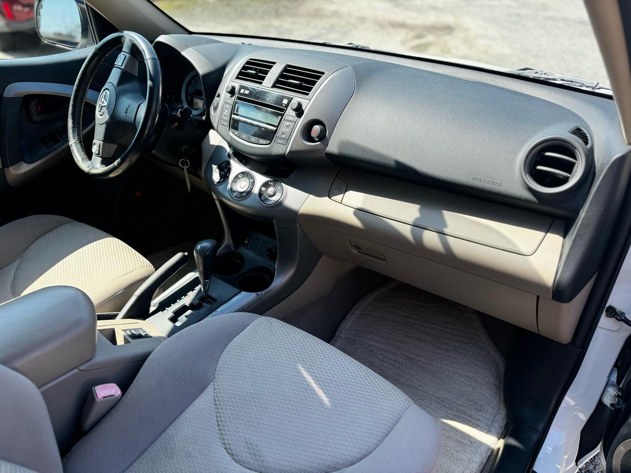 Toyota RAV4 Limited V6 2WD 2007
