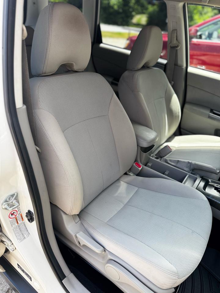 Subaru Forester 2.5X Premium 2012