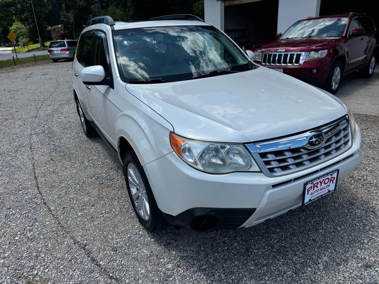 Subaru Forester 2.5X Premium 2012