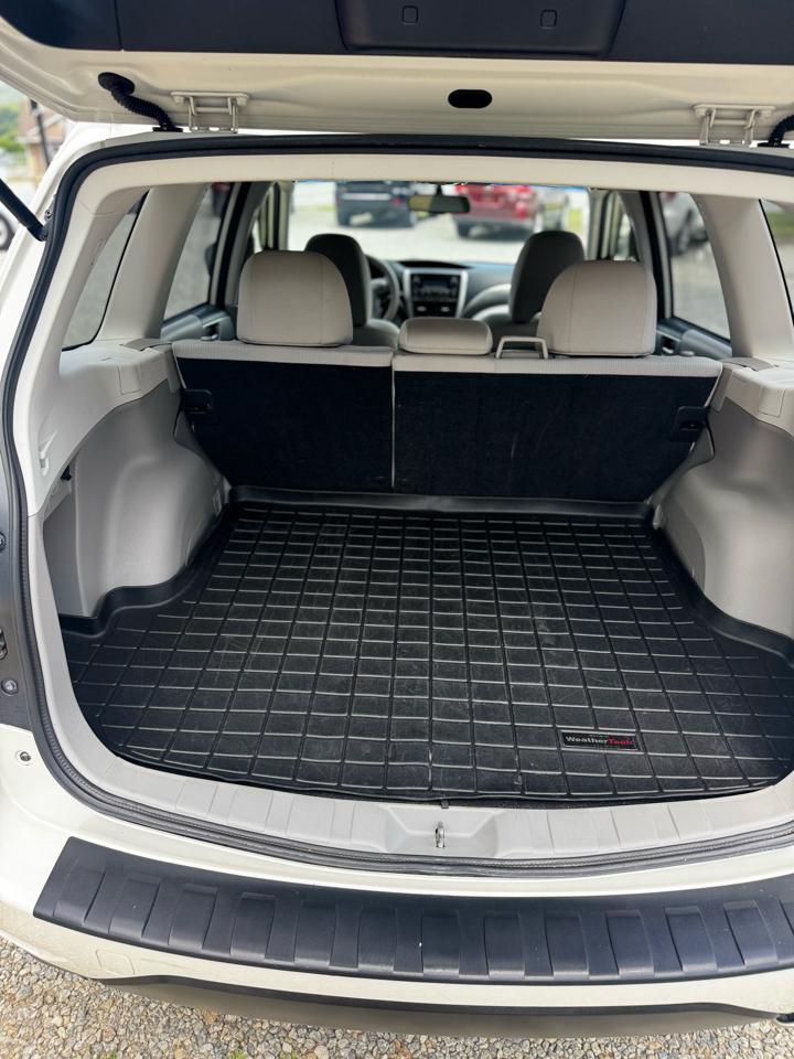 Subaru Forester 2.5X Premium 2012