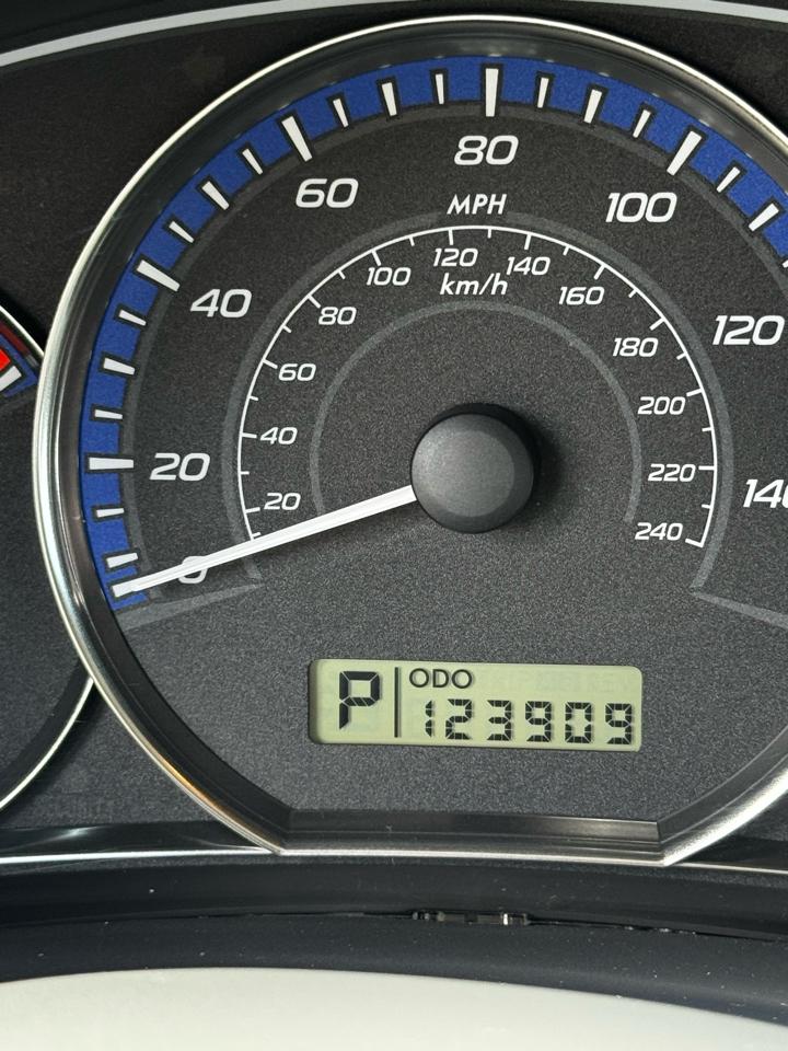 Subaru Forester 2.5X Premium 2012