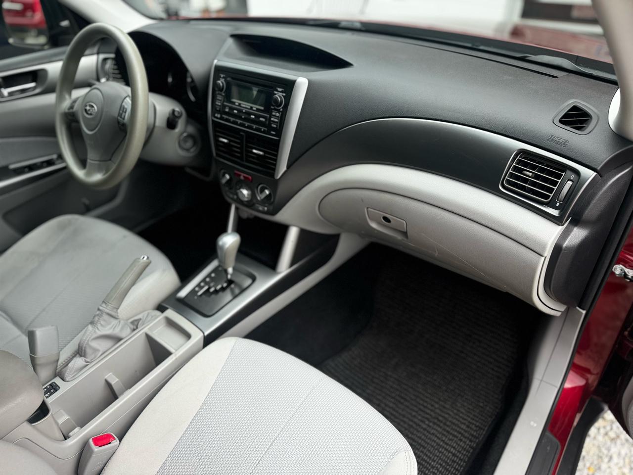 Subaru Forester 2.5X Premium 2011