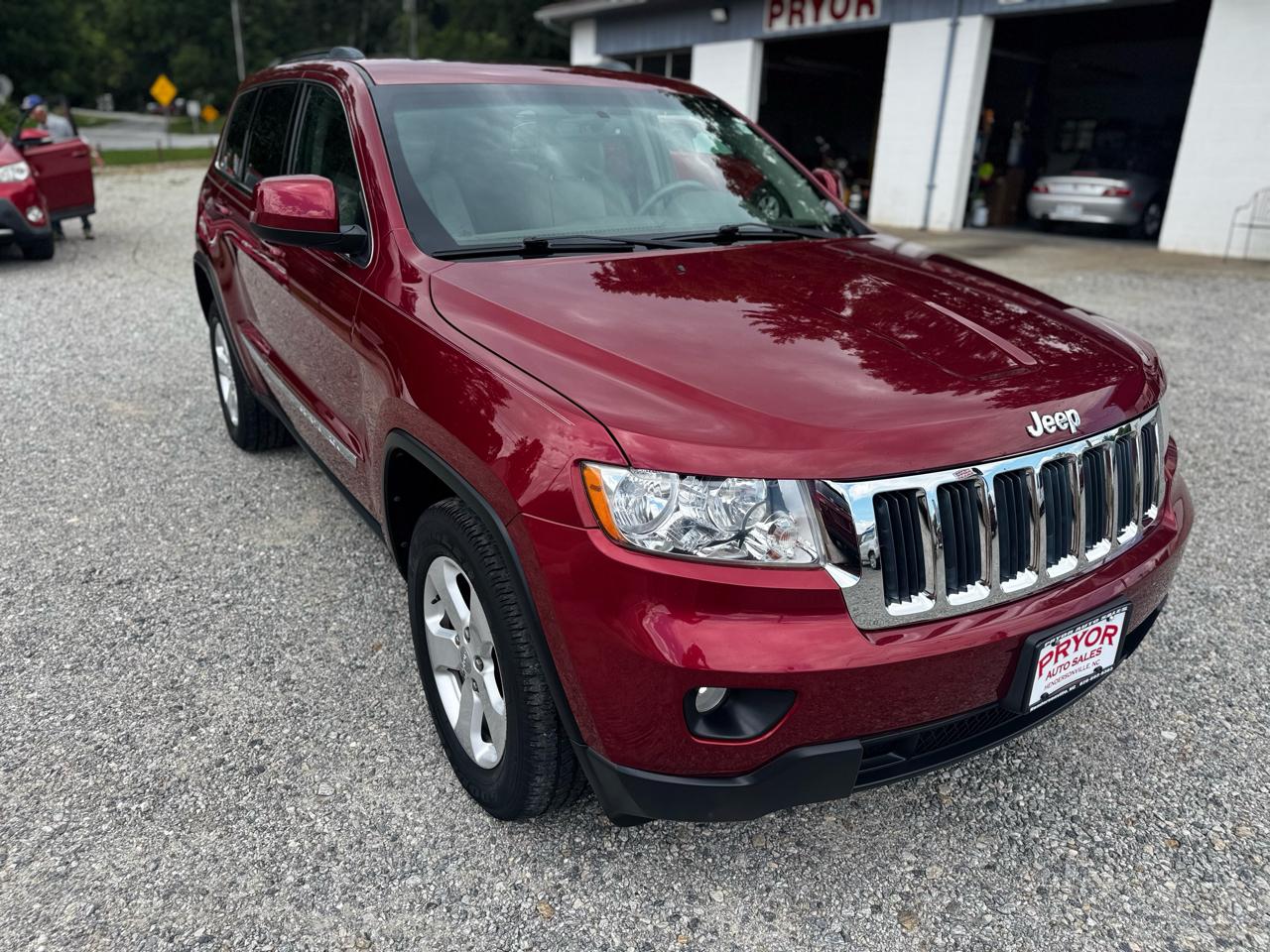 Jeep Grand Cherokee Laredo 4WD 2012