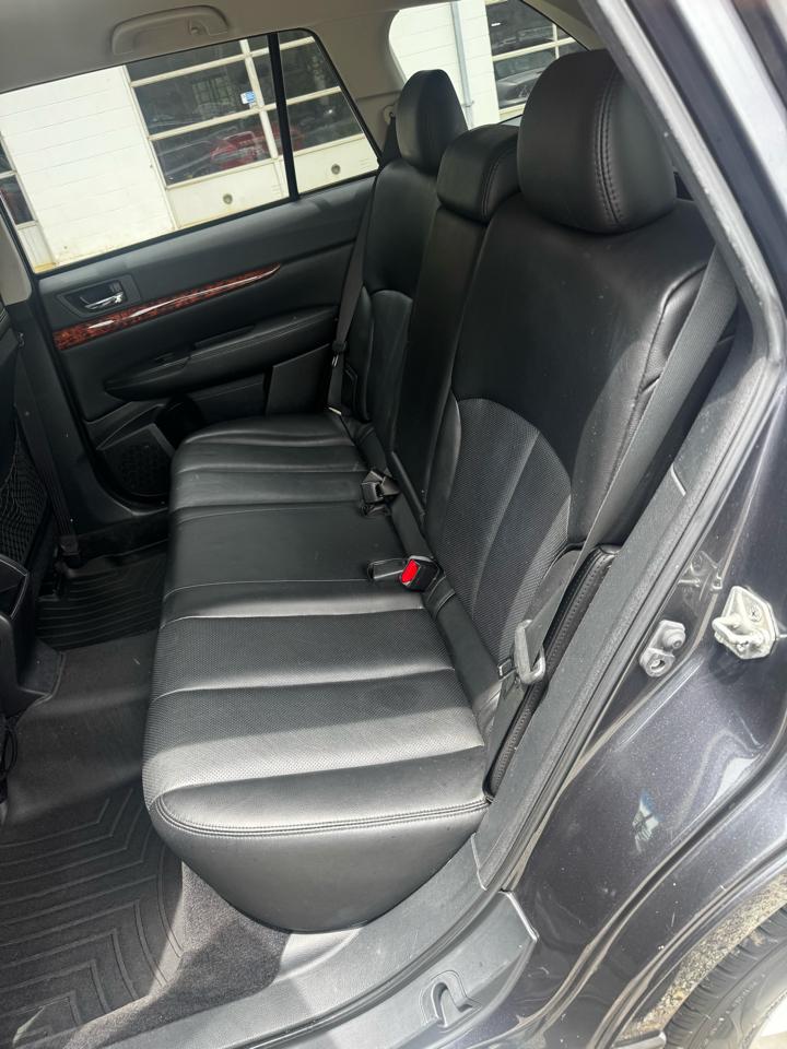 Subaru Outback 3.6R Limited 2010