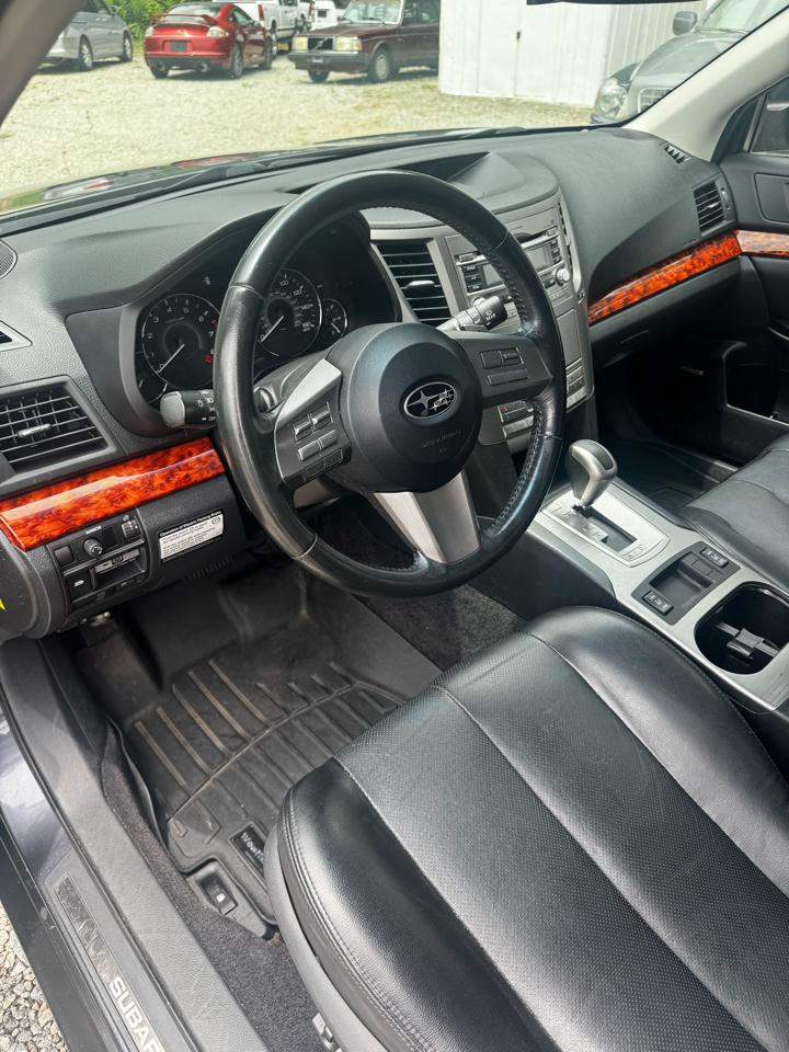 Subaru Outback 3.6R Limited 2010