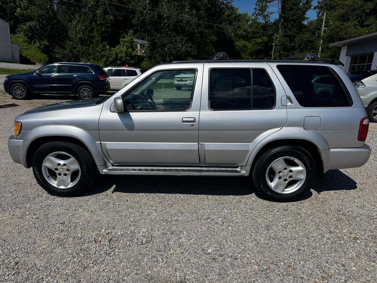 Infiniti QX4 4WD 2003