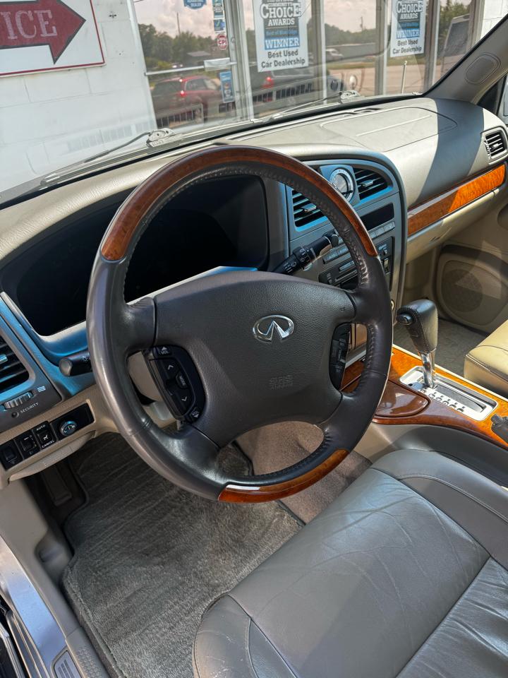 Infiniti QX4 4WD 2003