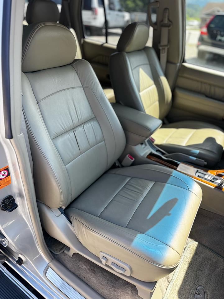Infiniti QX4 4WD 2003