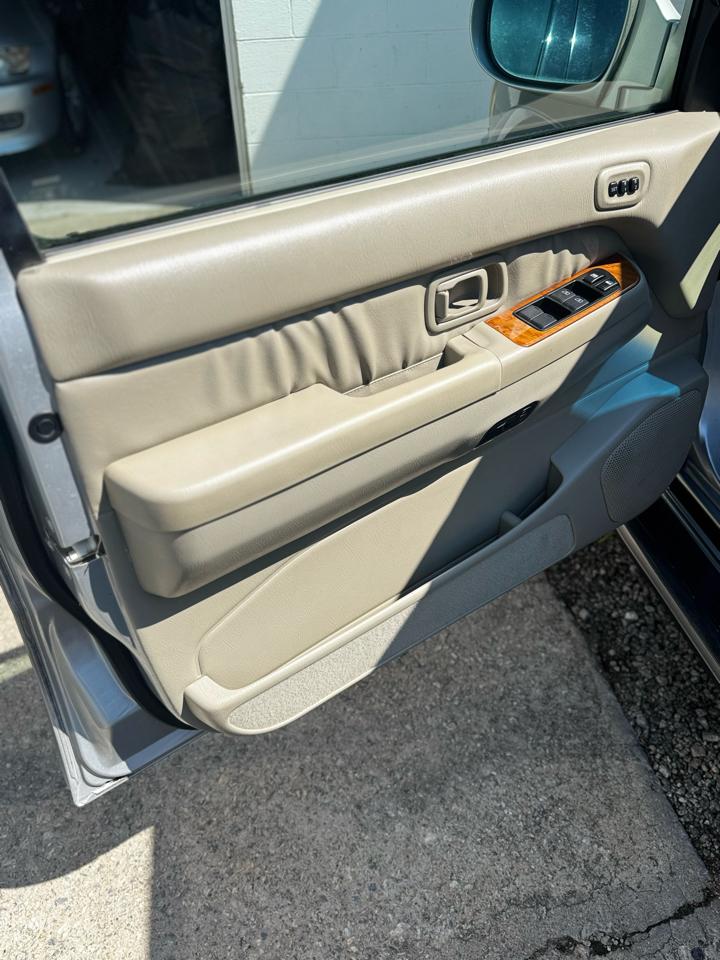 Infiniti QX4 4WD 2003