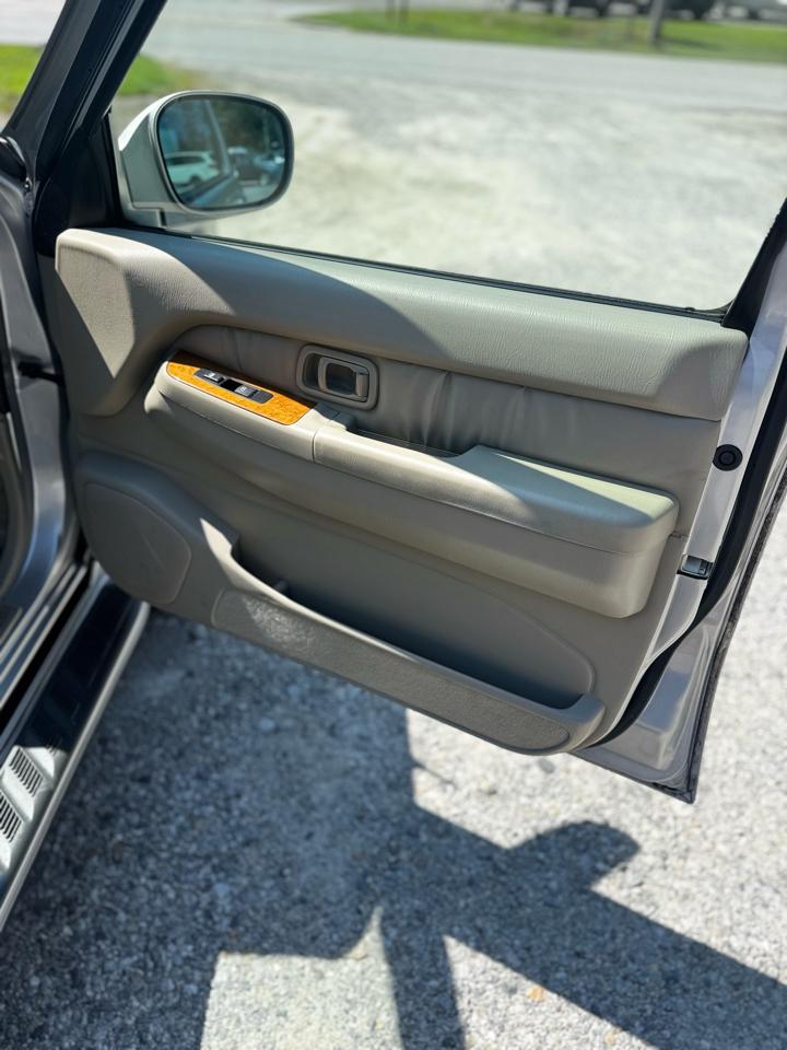 Infiniti QX4 4WD 2003