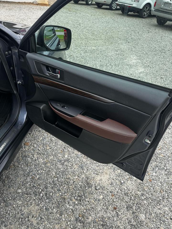 Subaru Outback 2.5i Limited 2014