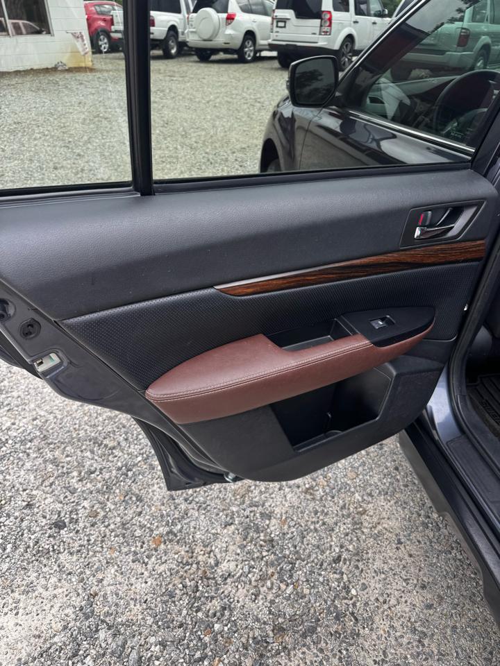Subaru Outback 2.5i Limited 2014